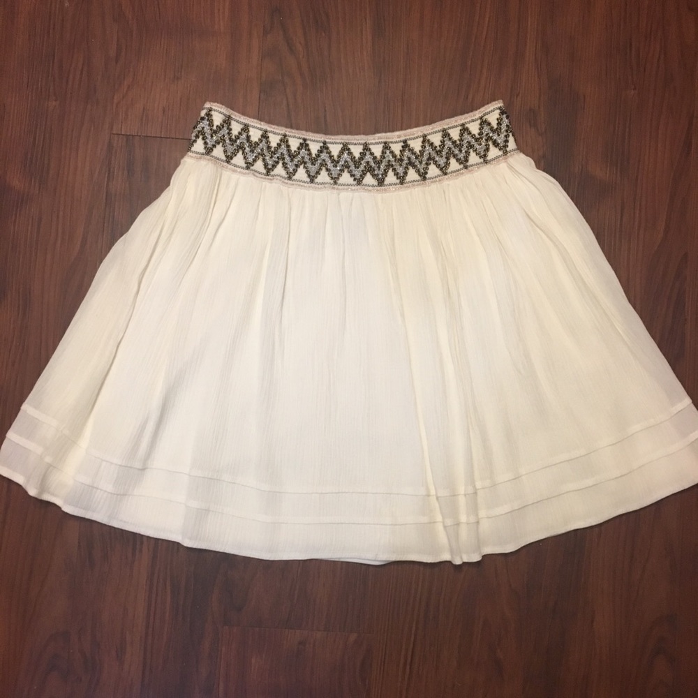 Short A-line skirt